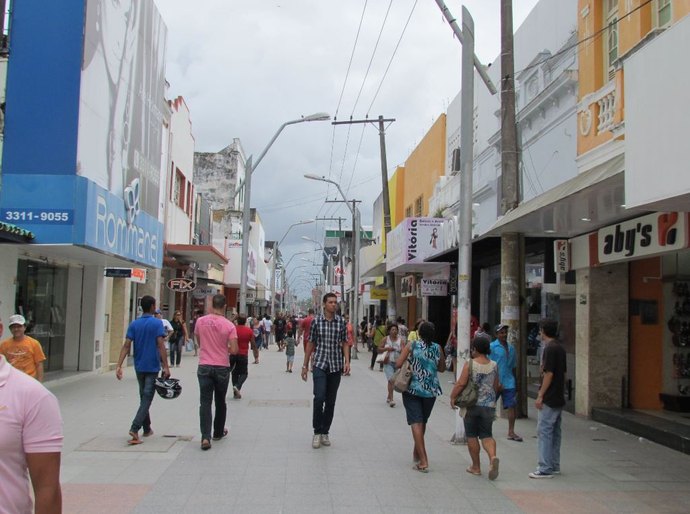 Percentual de consumidores com conta em atraso e inadimplentes recua