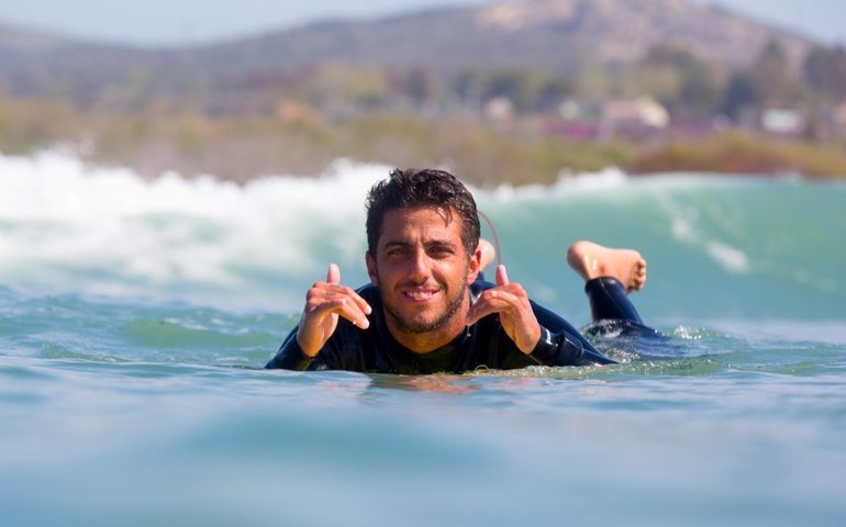 Filipe Toledo é vice na etapa de El Salvador da WSL; Medina e Italo ficam em 3º