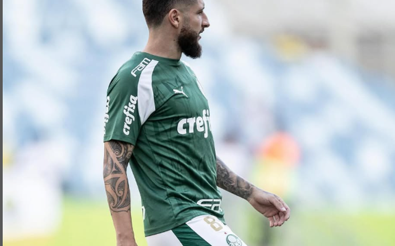 Santos convence Zé Rafael e avança na contratação do volante e do atacante Rony