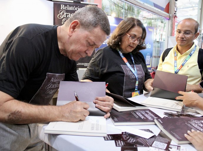 Imprensa Oficial e TCE-AL lançam livro sobre trajetória de Graciliano Ramos como gestor público
