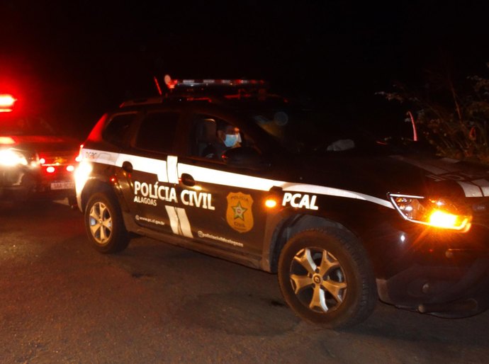 Polícia Civil prende em São Paulo mãe foragida por estupro de vulnerável em Inhapi