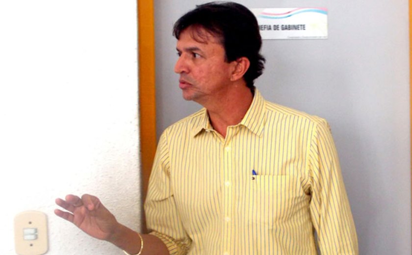 Prefeito de Coqueiro Seco pode ser afastado do cargo. MP já fez o pedido