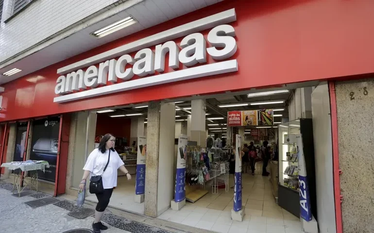 Americanas e Magalu firmam parceria estratégica no comércio eletrônico