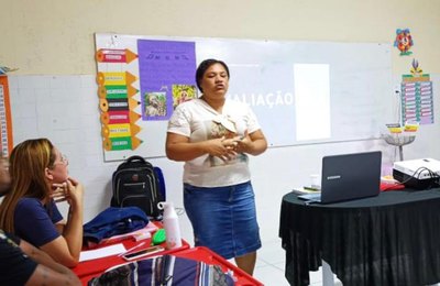 Professora formada pela Uneal, indígena conclui mestrado em educação