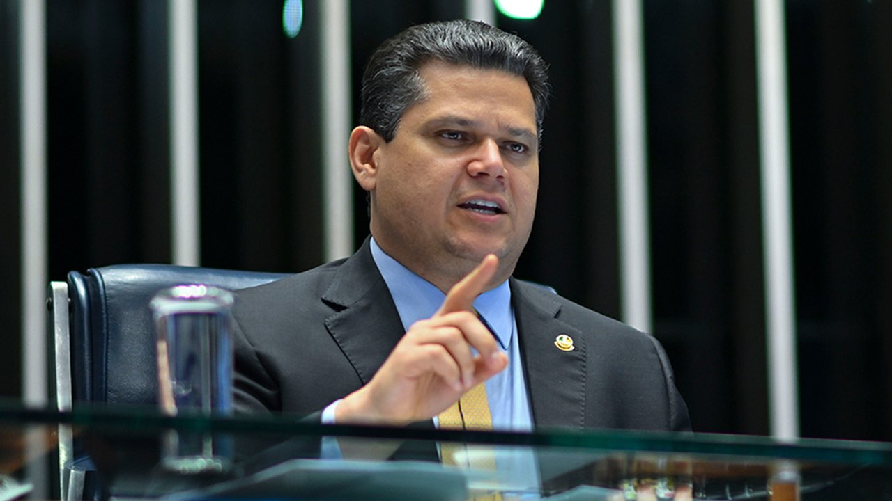Projeto que altera regras sobre disputa entre Fisco e contribuintes é retirado de pauta