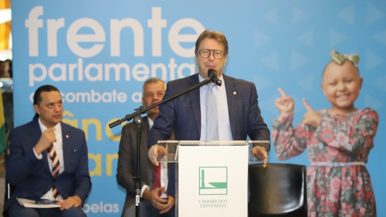 Frente Parlamentar de Combate ao Câncer Infantil é lançada na Câmara