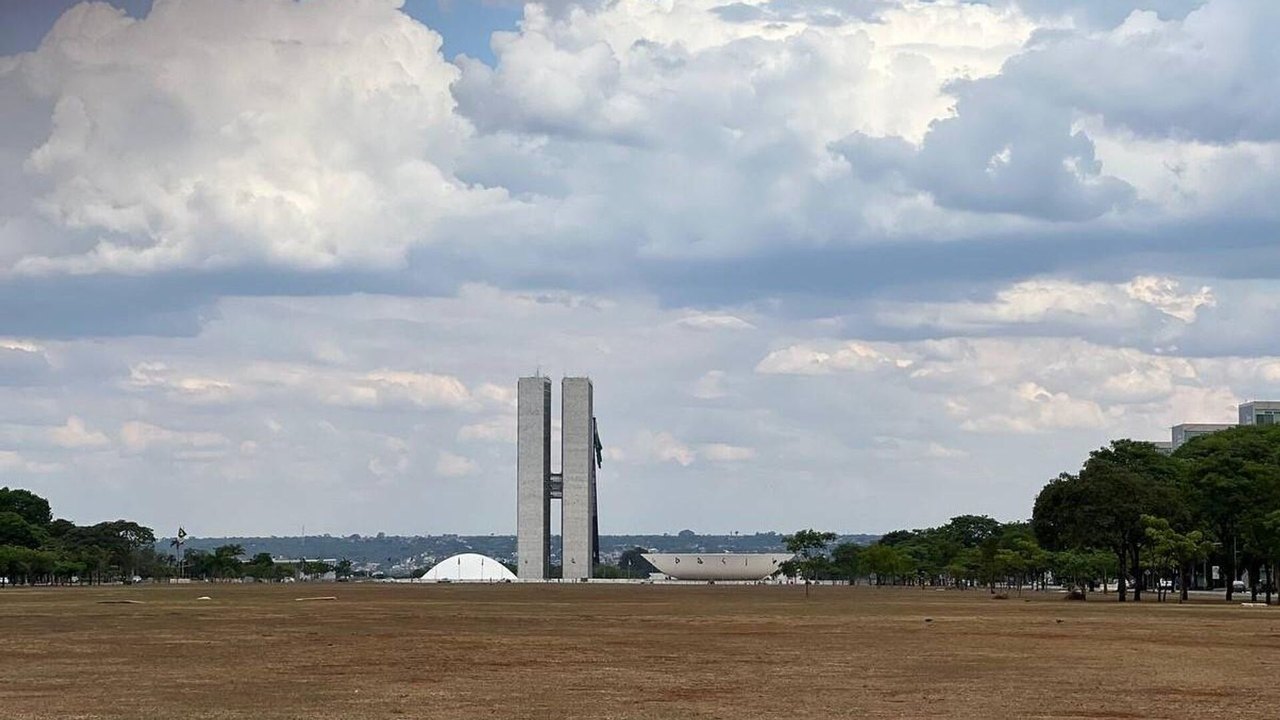 Sem decreto do IOF, governo pode cortar mais de R$ 10 bi do orçamento já neste mês, diz mídia