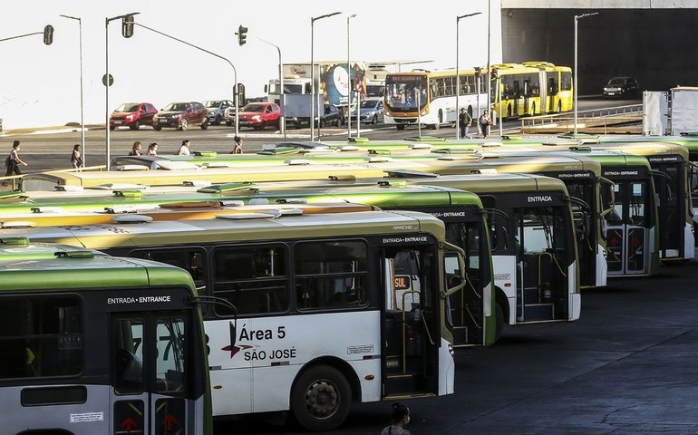 Transportes sobem 2,02% no IPCA-15 de setembro ante alta de 0,23% em agosto