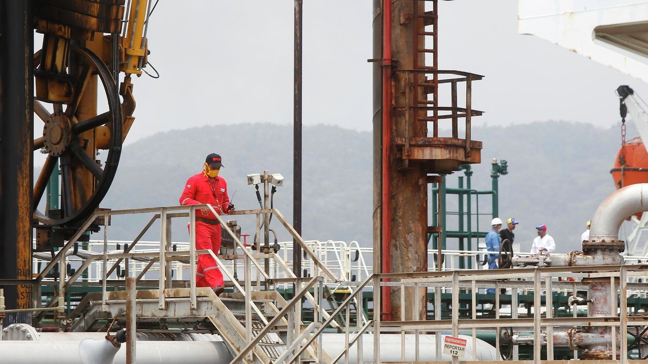 Empresa ligada ao Pentágono controlará exploração de 21% das reservas de petróleo da Venezuela