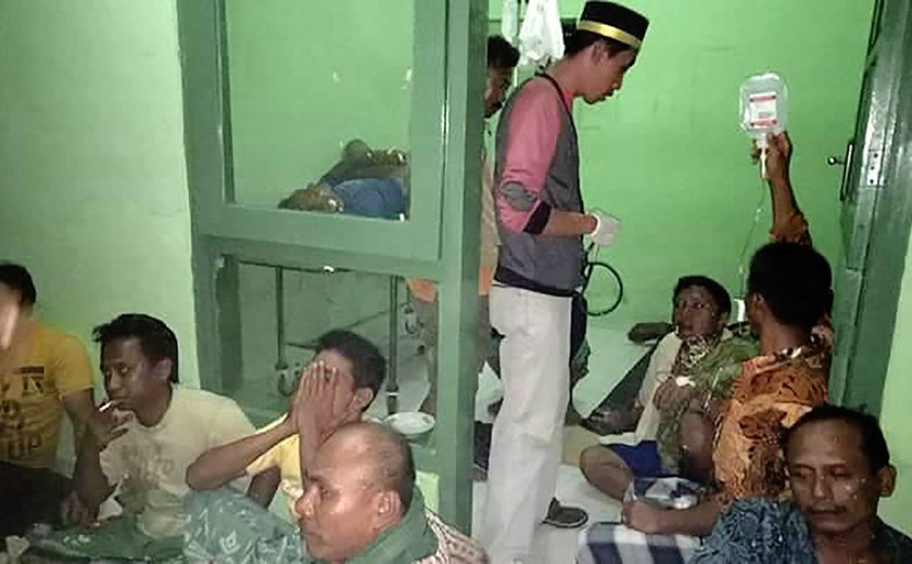 Incêndio em barca na Indonésia mata 5; 193 pessoas são resgatadas