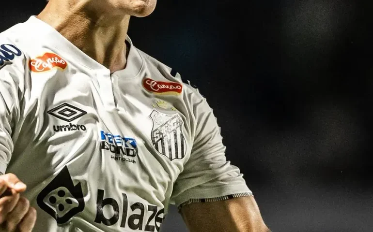 Chermont realiza sonho ao marcar seu 1º gol pelo Santos e revela que vai ao treino de bicicleta
