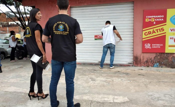 Farmácias foram autuadas e responderão a processos administrativos