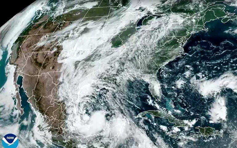 No México, tempestade tropical Ileana atinge a costa do Estado de Sinaloa