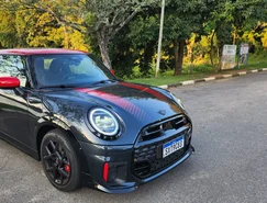 MINI John Cooper Works reforça posicionamento esportivo no Brasil - Sérgio Dias (27).jpeg 