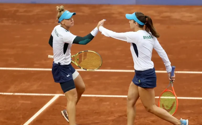 Três duplas com brasileiros garantem vaga nas semifinais do Torneio de Santiago
