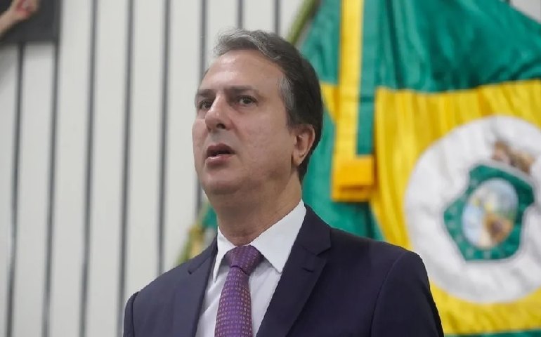 Ministro da Educação diz que bolsas da Capes e do CNPQ terão reajustes