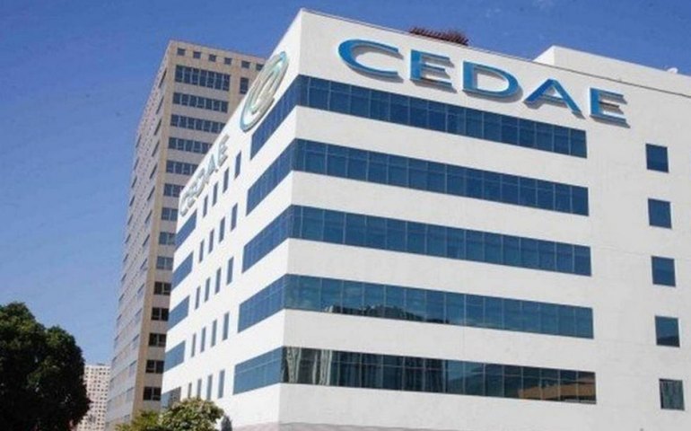 Procuradoria e Casa Civil do RJ estão recorrendo da que suspendeu leilão da Cedae