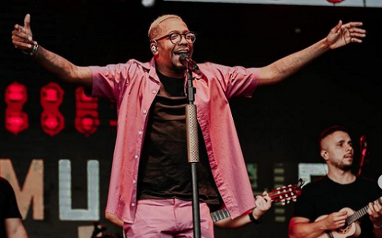 Chega às plataformas álbum “Resenha do Mumu”