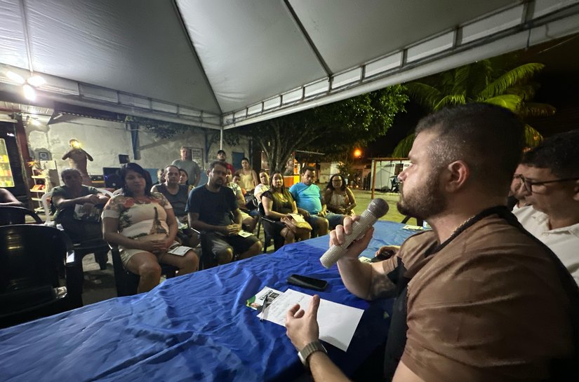 Thiago Prado se reúne com moradores do Graciliano Ramos para tratar de demandas de segurança pública