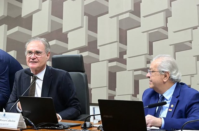 Presidida por Renan Calheiros, CAE aprova matéria que prioriza profissionais da segurança na restituição do IR