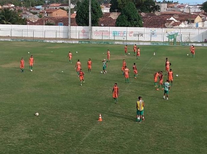 Elenco do Coruripe abre semana de atividades antes da estreia no Estadual