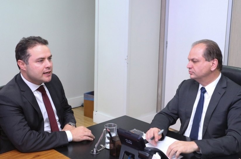 Em Brasília, Renan Filho busca mais investimentos para Saúde