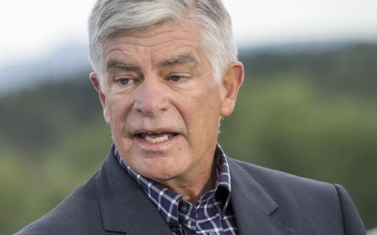 Membro do Fed defende fim do ciclo de altas, mas concorda com juros elevados por mais tempo