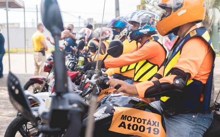 Dia do Mototaxista é comemorado neste sábado (24)