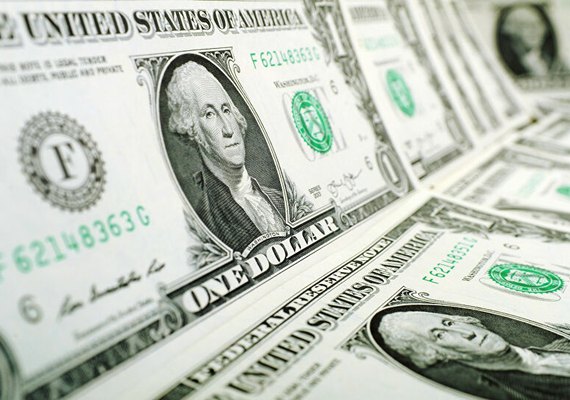 Déficit orçamentário dos EUA triplica e atinge recorde de US$ 3,1 tri