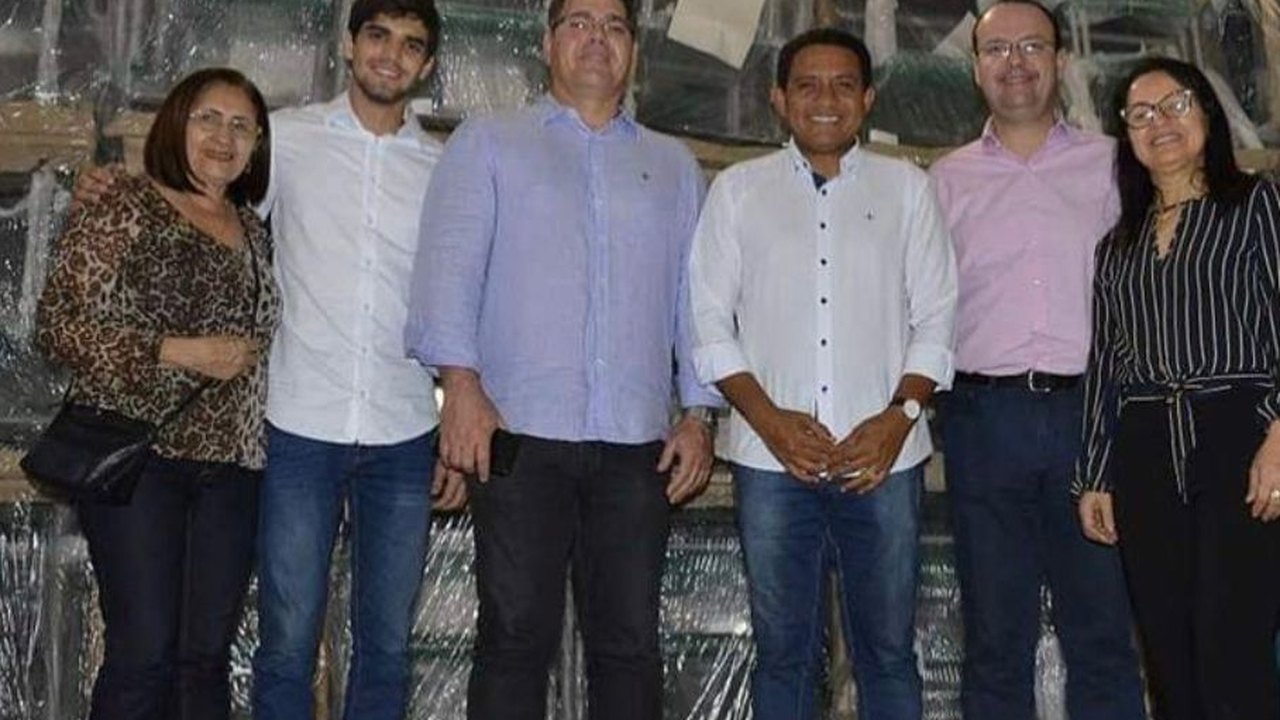 Jornalista afirma que ligação de prefeito-imperador e donos da empresa Megalic vem de 2018