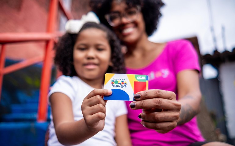 Bolsa Família será antecipado para as famílias dos municípios que decretaram emergência em Alagoas