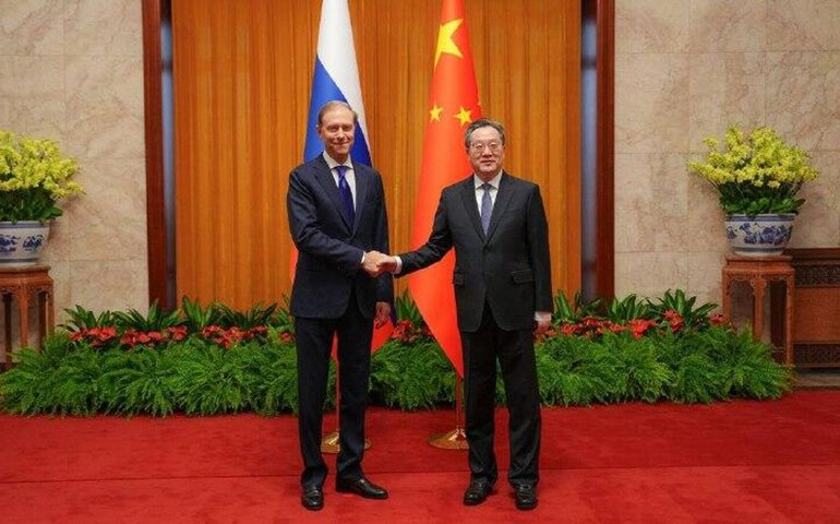 Rússia e China buscam fortalecer cooperação bilateral, dizem autoridades