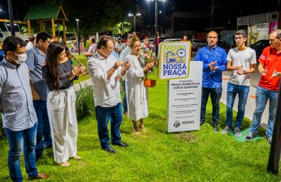 Em noite de homenagens, prefeito Luciano inaugura área de convívio urbano no Arnon de Mello 