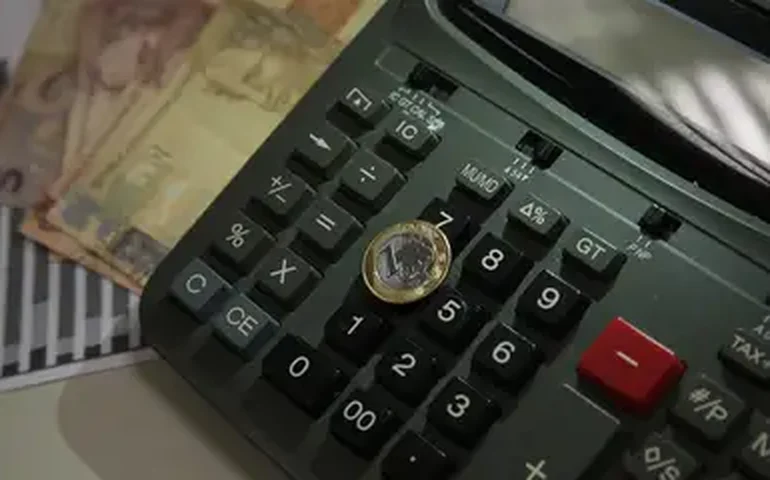 Nota Fiscal Cidadã realiza sorteio da R$ 2 milhões nesta terça-feira (15), em homenagem ao Dia dos Professores