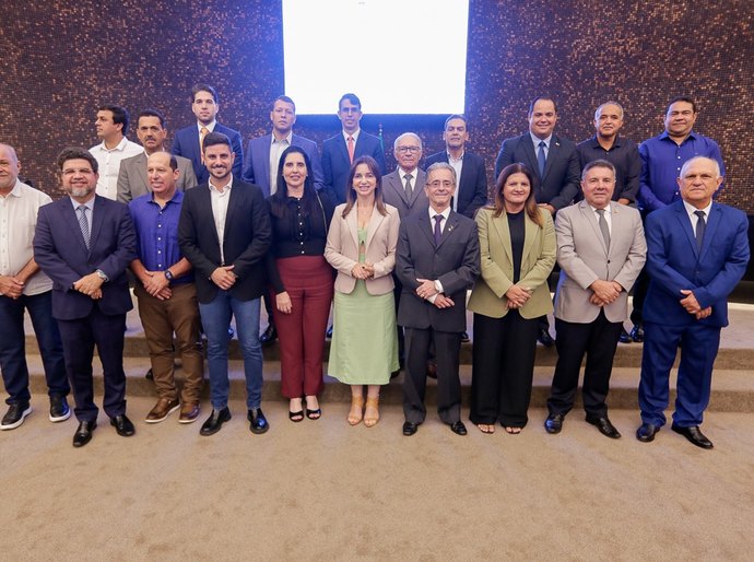 Mais 14 municípios aderem ao Moradia Legal VII