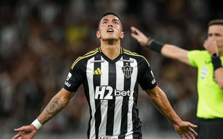 Cuello evita clima de euforia no Atlético-MG após 4 a 0 na 1ª final: 'Não podemos dormir'