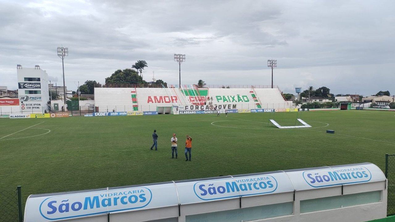 Com elenco completo, CSE intensifica treinamentos; analista de desempenho chega nesta quarta