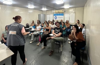 Saúde capacita profissionais da UPA Trapiche sobre doença meningocócica