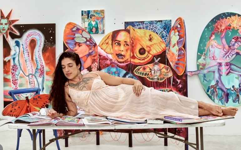 Marcela Cantuária assina identidade visual do Camarote Folia Tropical, na Sapucaí