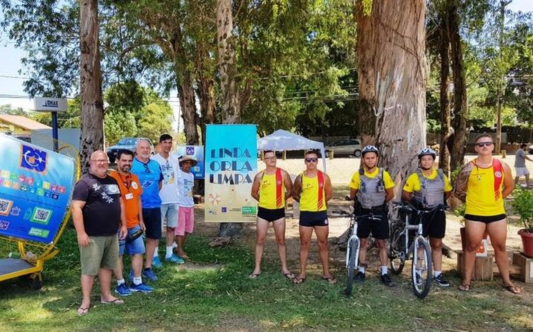 Projeto Nadando Pelos Cartões Postais na segunda edição do projeto Linda Orla Limpa