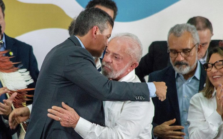 Itaipu, Mercosul e crime transnacional: Lula recebe Peña em encontro bilateral na COP15