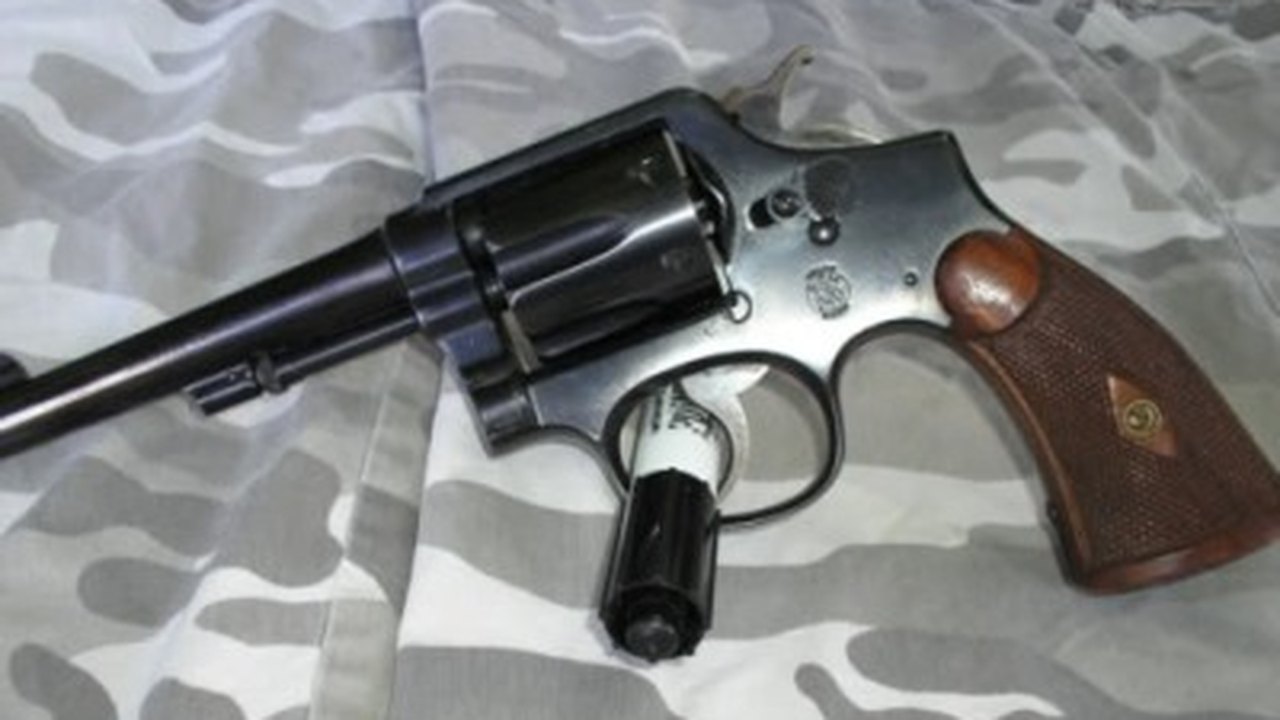 PM apreende arma de fogo em Maribondo