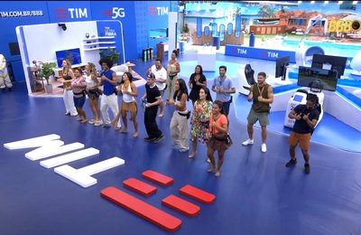 TIM replica loja conceito e destaca oferta do PlayStation 5 em ativação no BBB 26