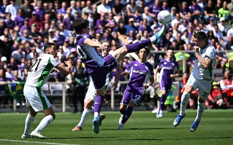 Fiorentina empata com Sassuolo e segue com chances de rebaixamento