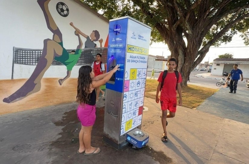 Pontos de hidratação da Prefeitura garantem água fresca e reduzem plástico em Maceió