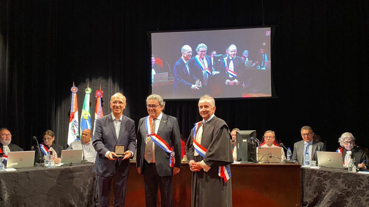 Tribunal Regional do Trabalho homenageia Prefeito Ronaldo Lopes