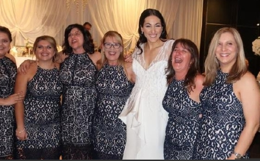 Mulher encontra cinco convidadas com mesmo vestido em casamento