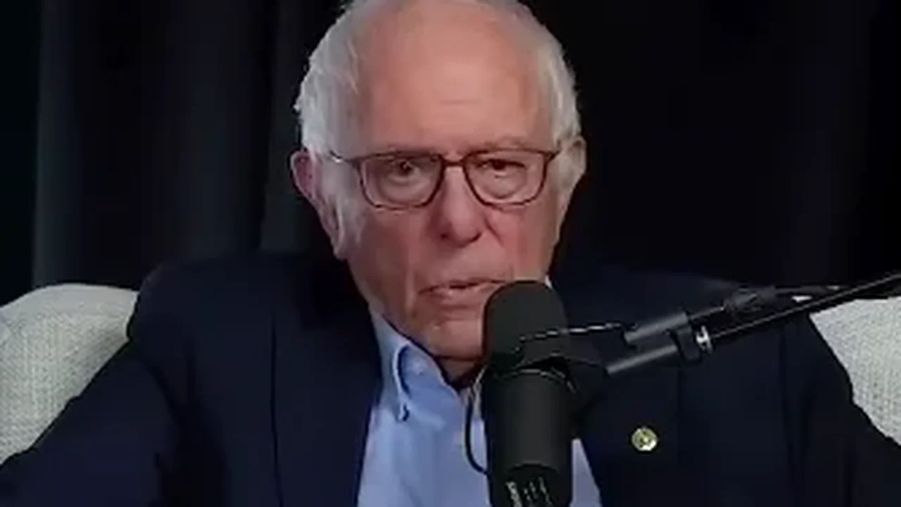 Bernie Sanders critica Trump e afirma que presidente não tem autoridade constitucional para atacar outro país