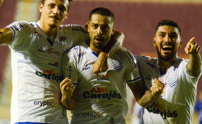 CSA marcou no fim e venceu Confiança fora de casa
