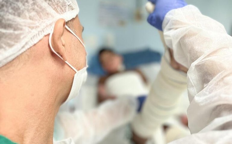 HGE salva vida de irmãos que sofreram graves queimaduras após explosão por pólvora